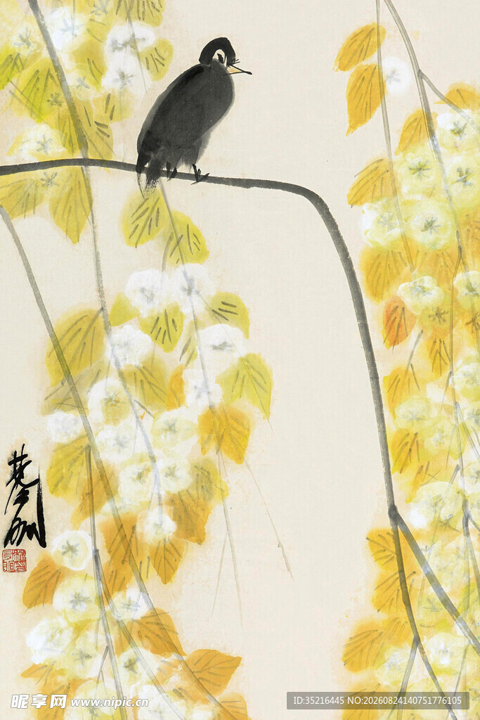 枝头小鸟伴黄叶