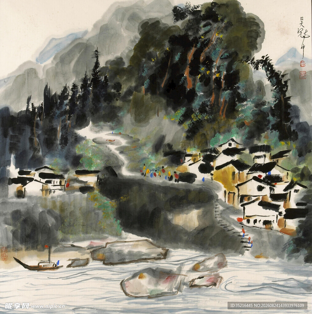 水墨山水间的灵动鱼群