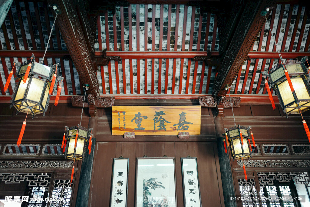 中式古建厅堂内景