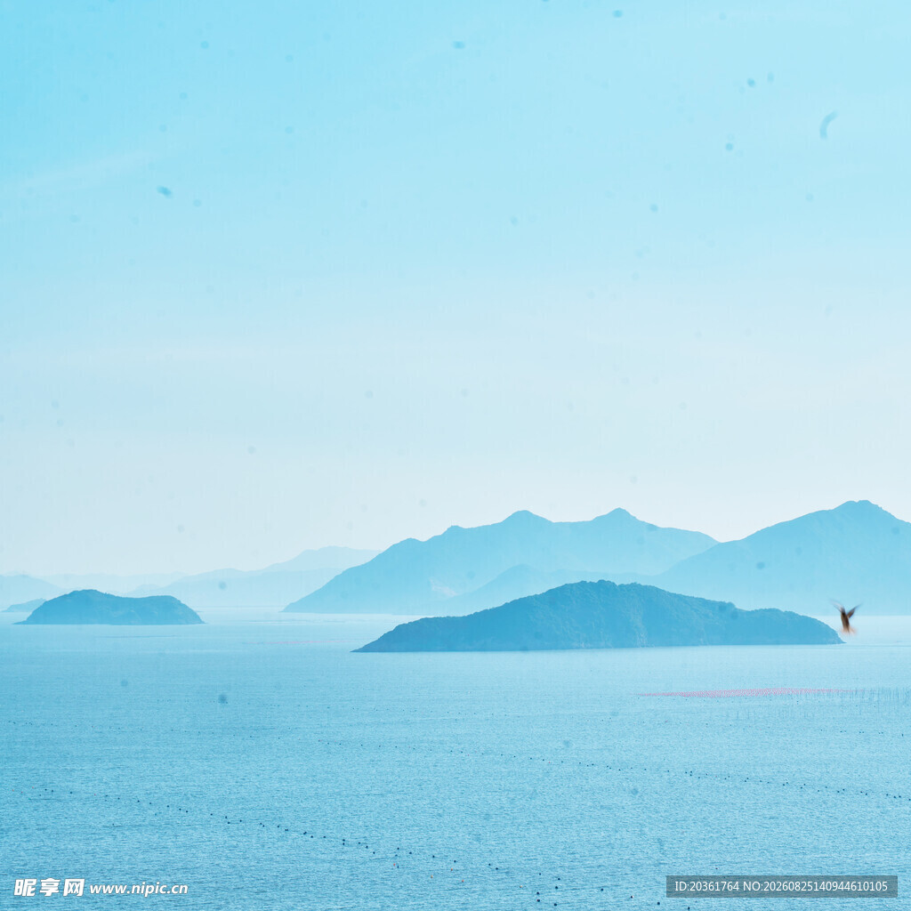 海上远山