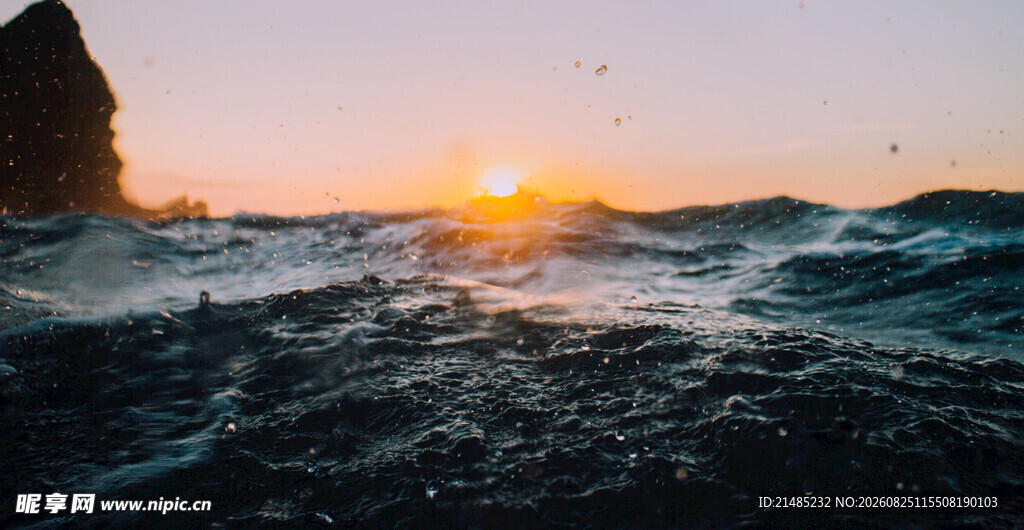 海边日落