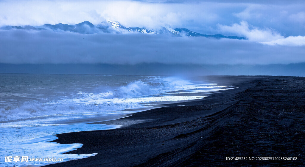 海边夜景