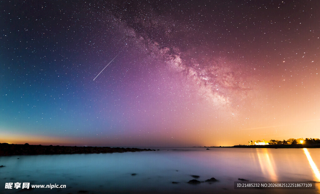 海边璀璨星空夜景