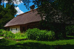 乡村小屋的静谧美景