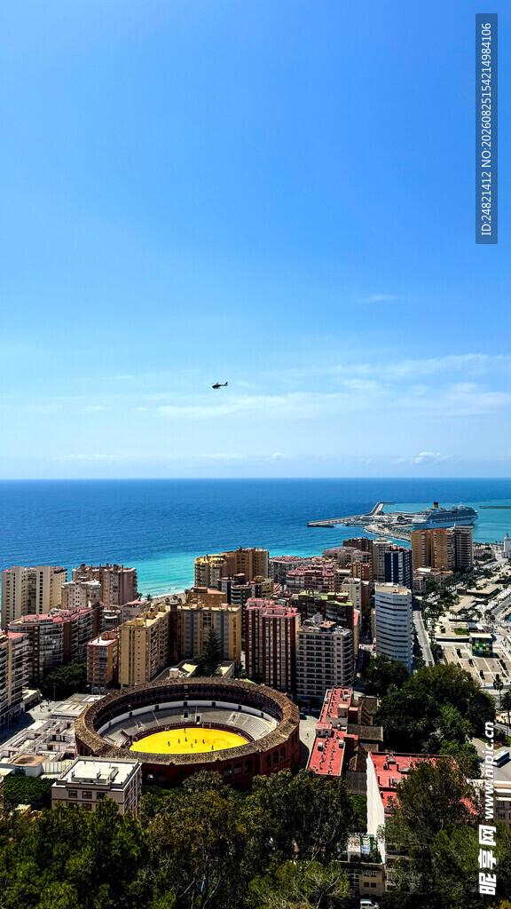 海滨城市俯瞰美景