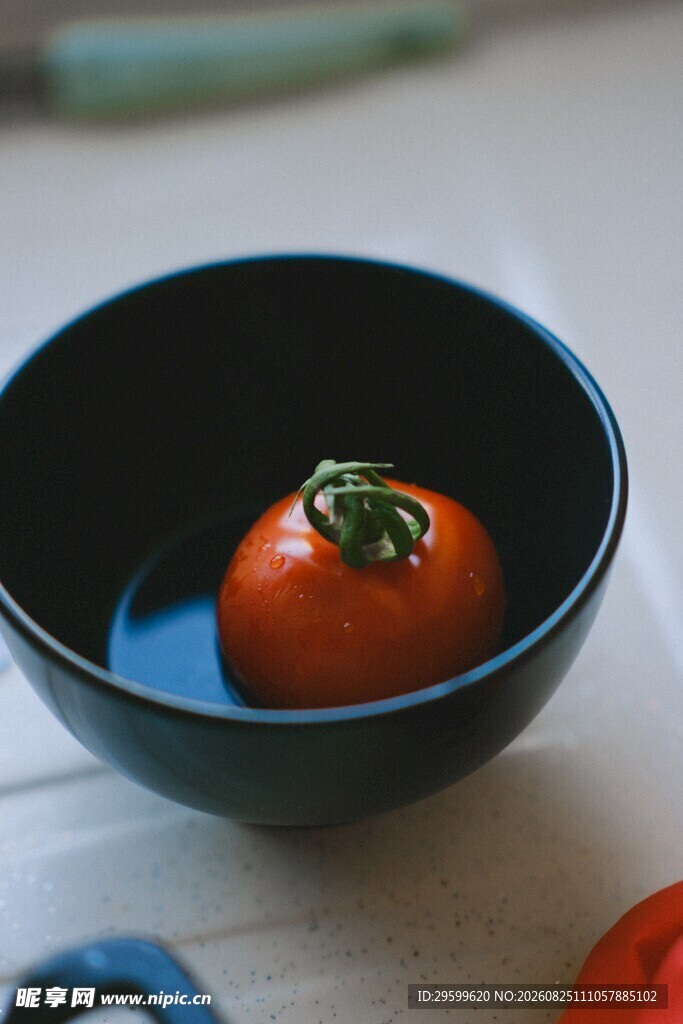 碗中鲜番茄