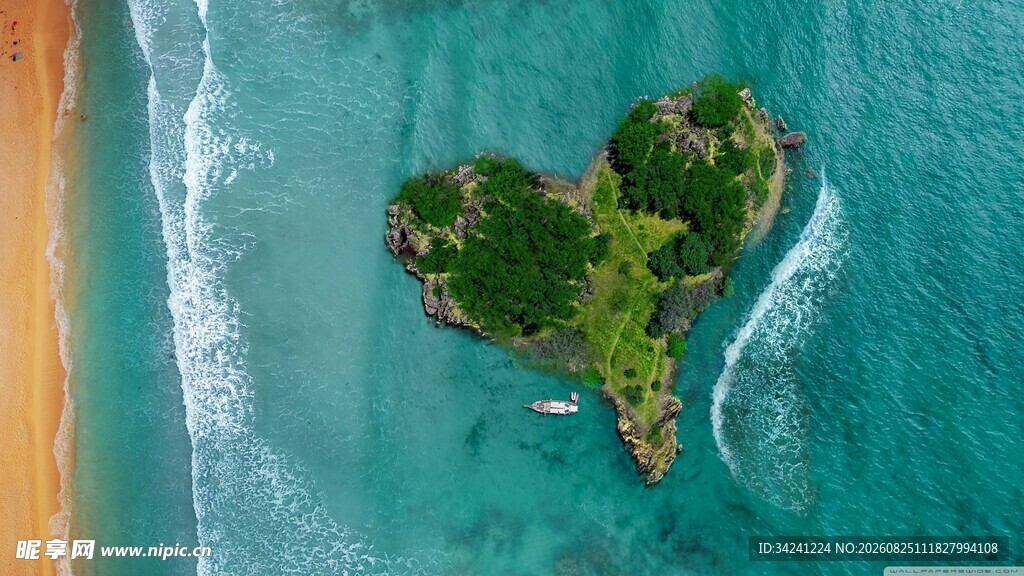 心形海岛俯瞰美景