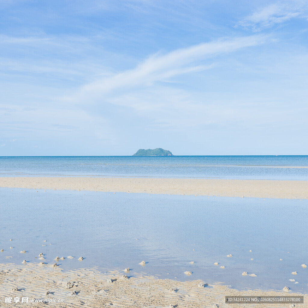 美丽海滨沙滩景色
