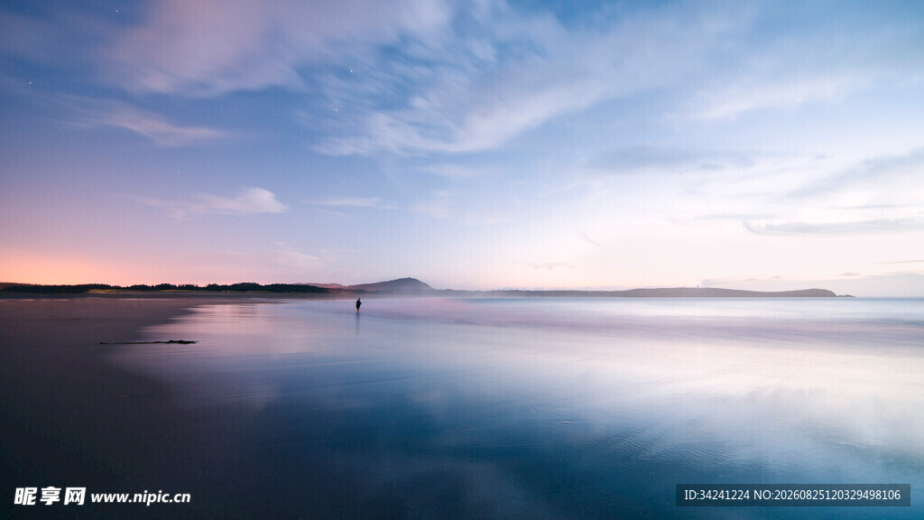 海边黄昏静谧倒影美景