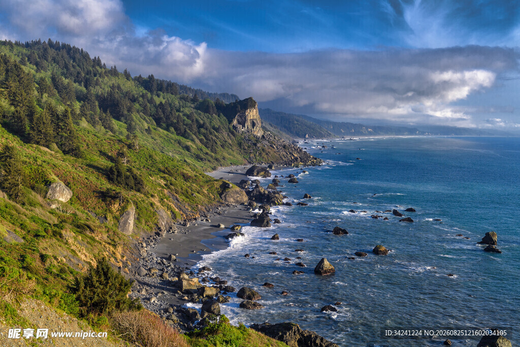 海岸风光山海相依美景