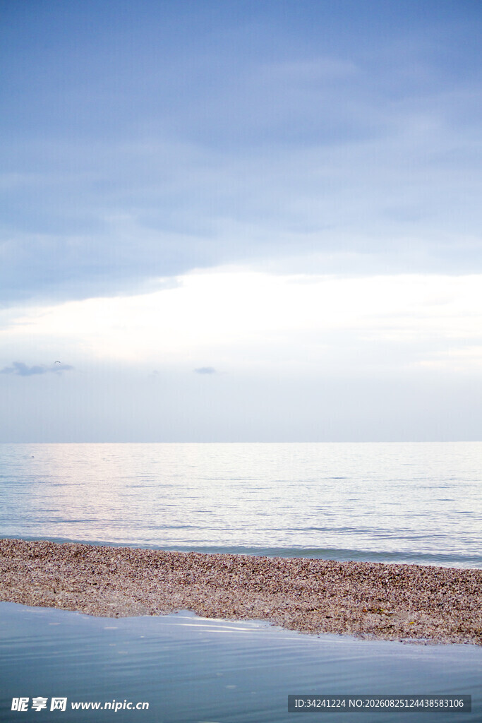 海边静谧美景