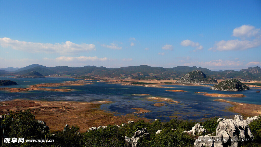 湖光山色美景