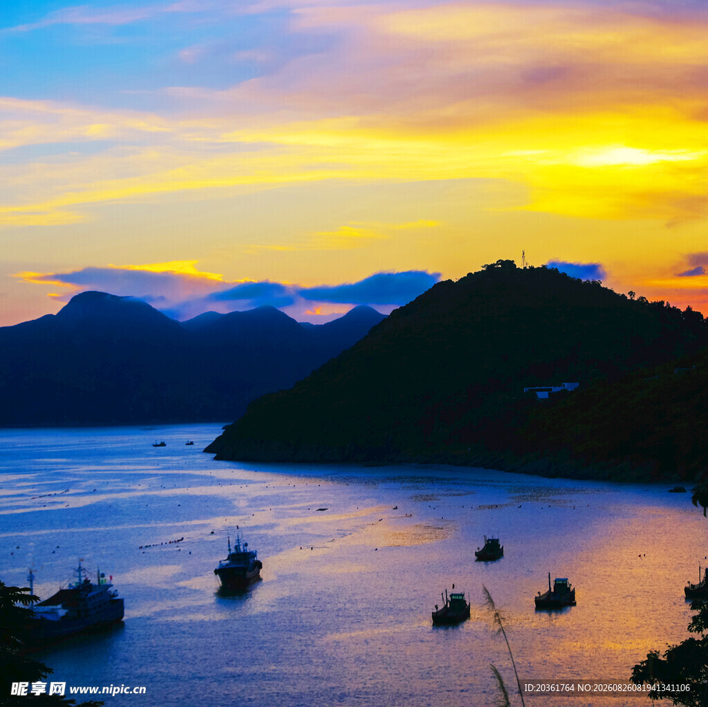 海上日落美景