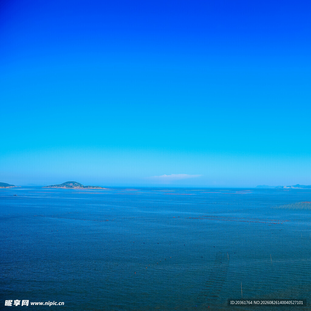 广阔蔚蓝海洋远景