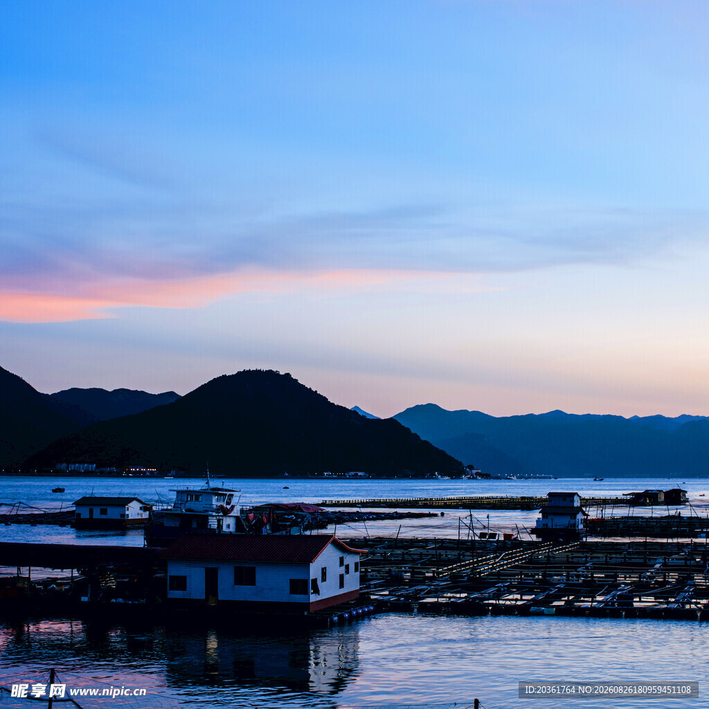 黄昏海港美景