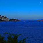 蓝色海滨夜景