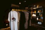 时尚服饰店内陈列展示