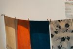 多彩布料挂晾展示
