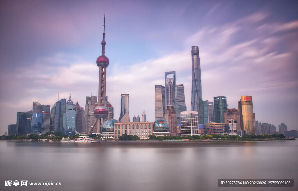 上海外滩壮丽城市天际线