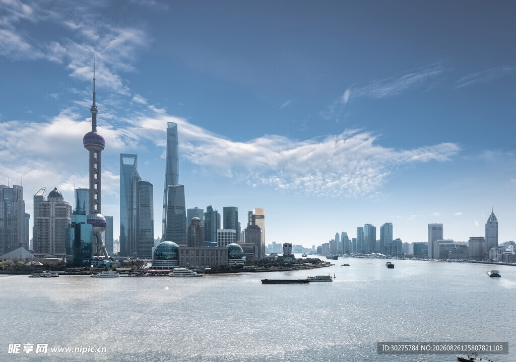 上海外滩壮丽城市天际线