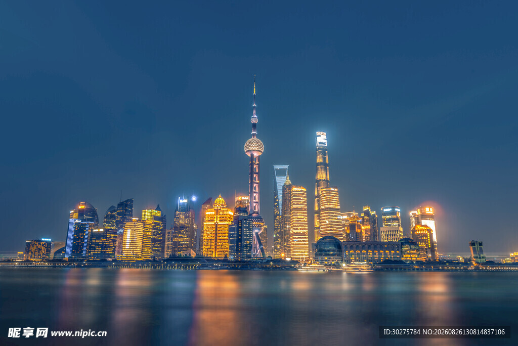 上海外滩璀璨夜景风光