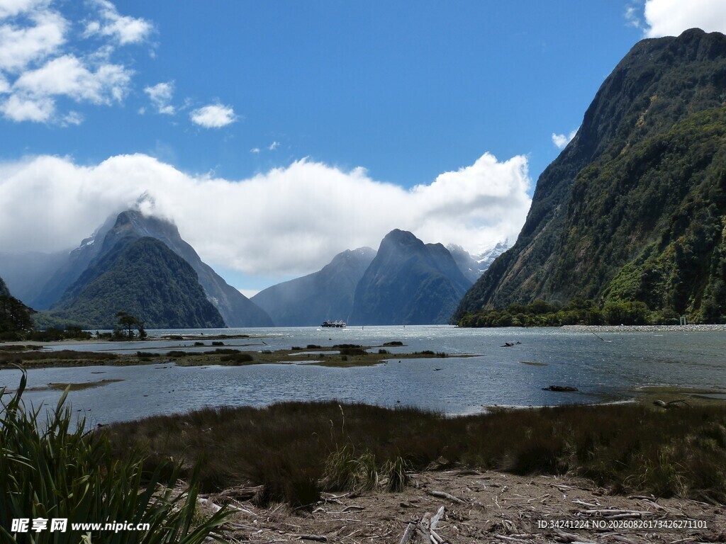 新西兰米尔福德峡湾美景