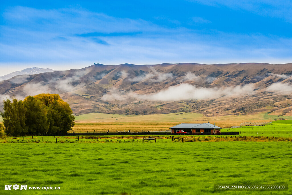 草原风光与远山美景