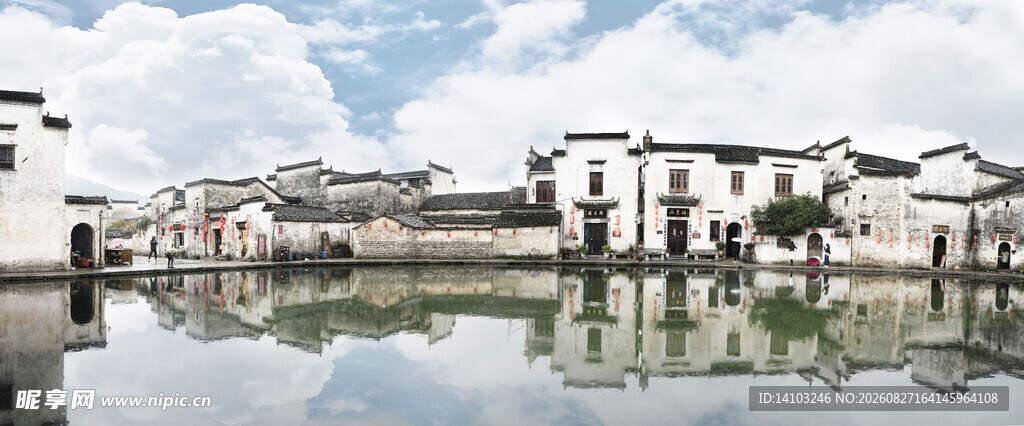 江南水乡古建筑倒影景观