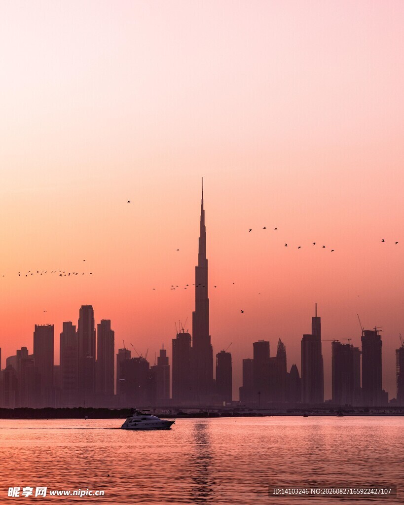迪拜城市天际线夕阳美景