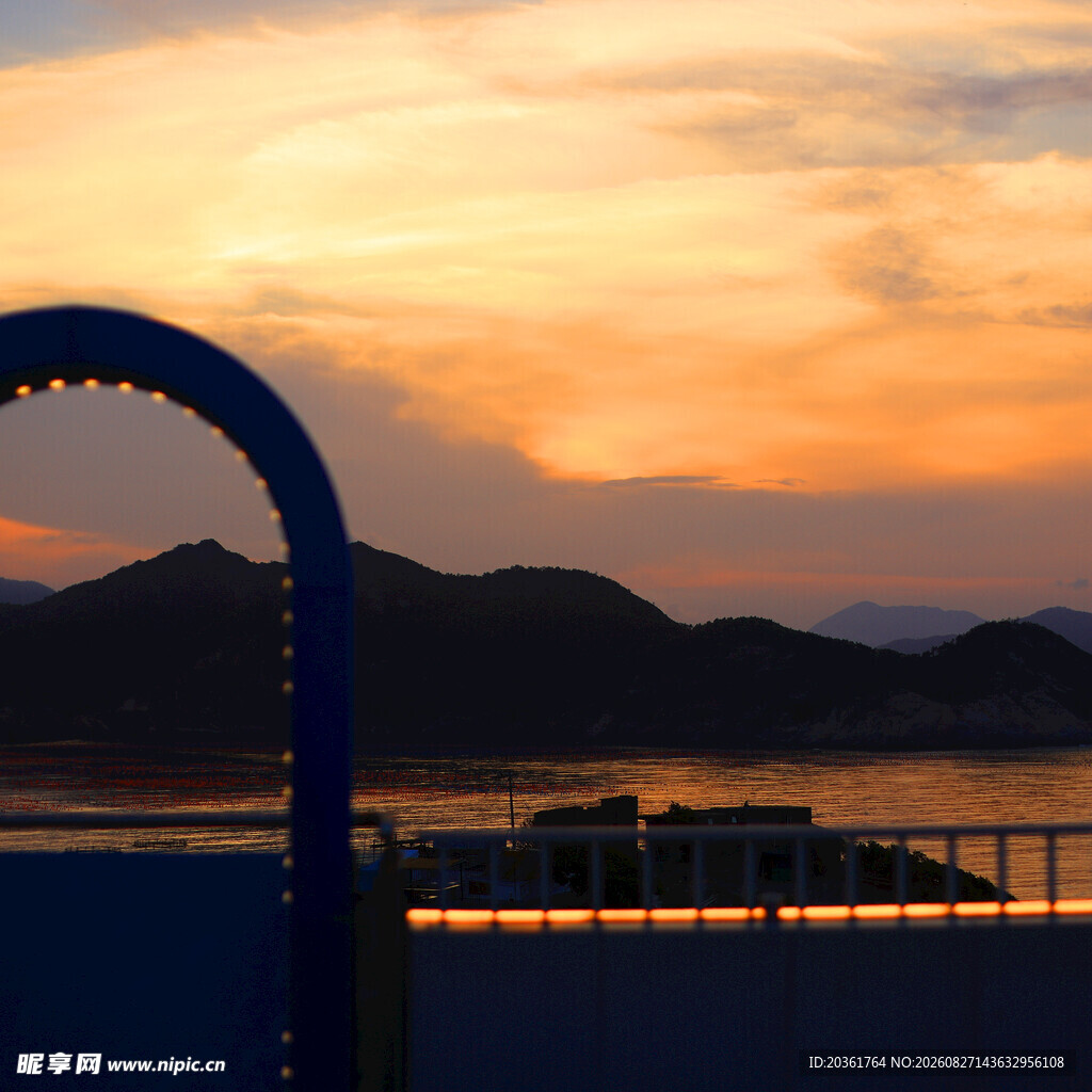 海上日落美景