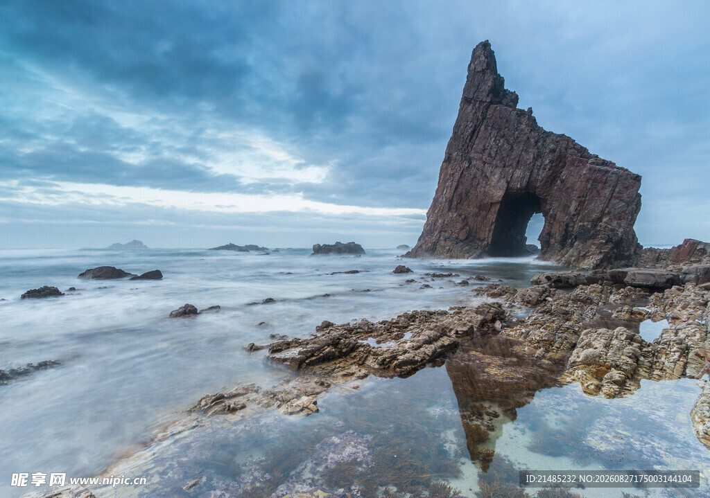 海边独特岩石景观