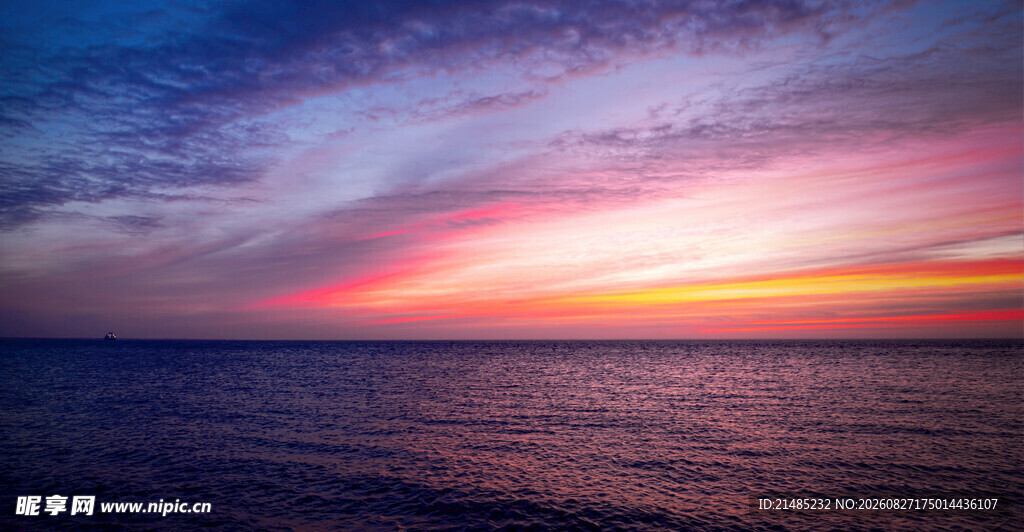 海上绚丽日落美景