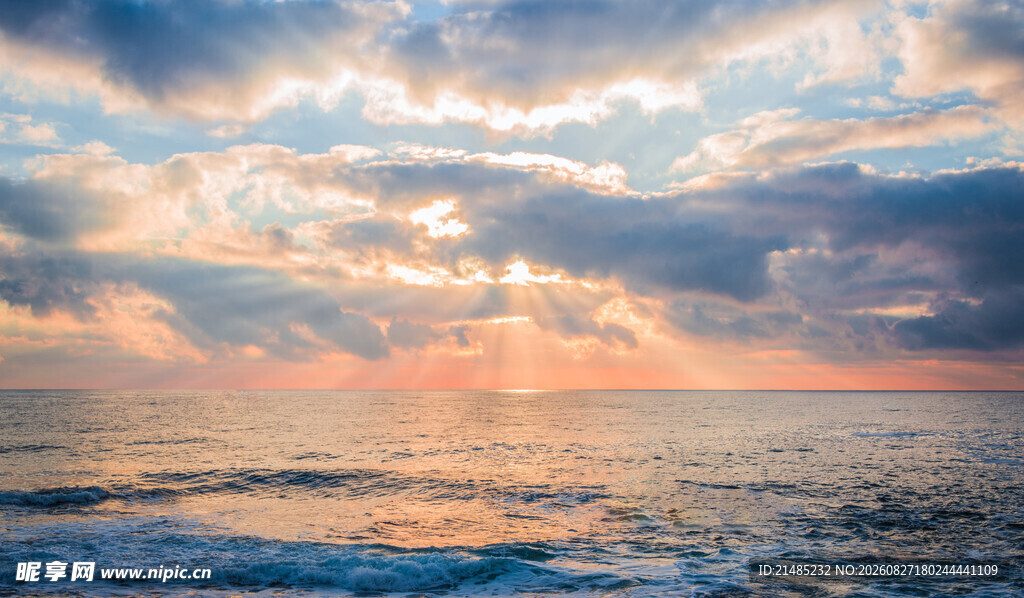 海上日落美景