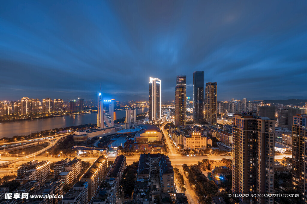 城市夜景璀璨灯火辉煌