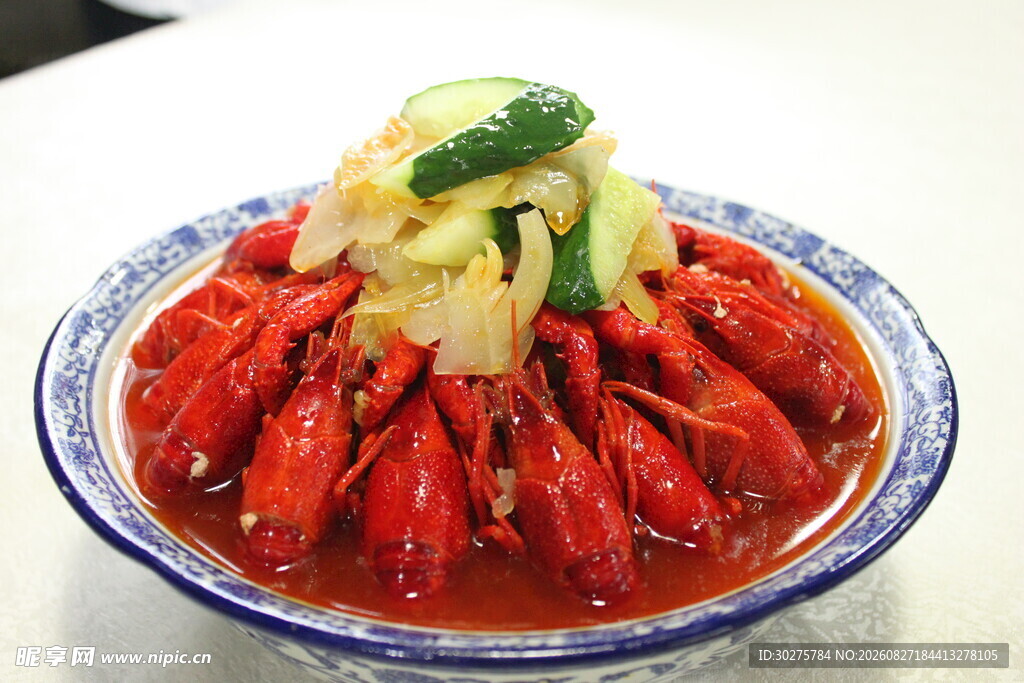 美味小龙虾色泽诱人