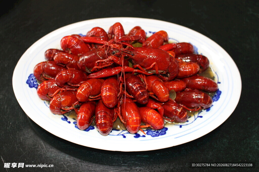 一盘美味小龙虾