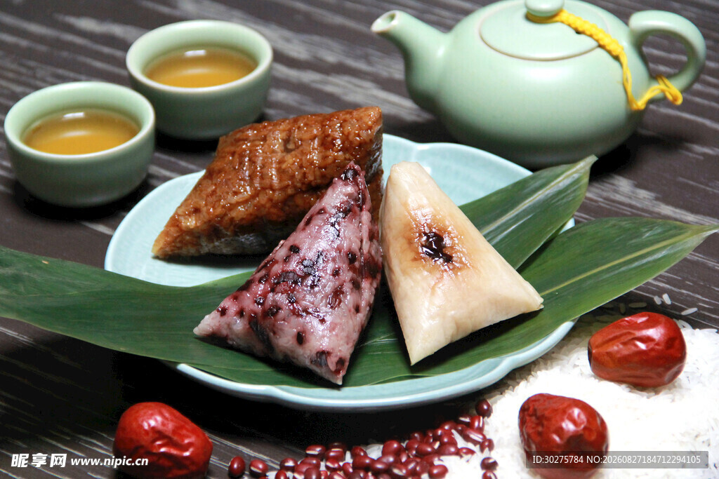 传统端午美食与茶饮组合