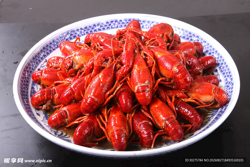 美味小龙虾装盘待享