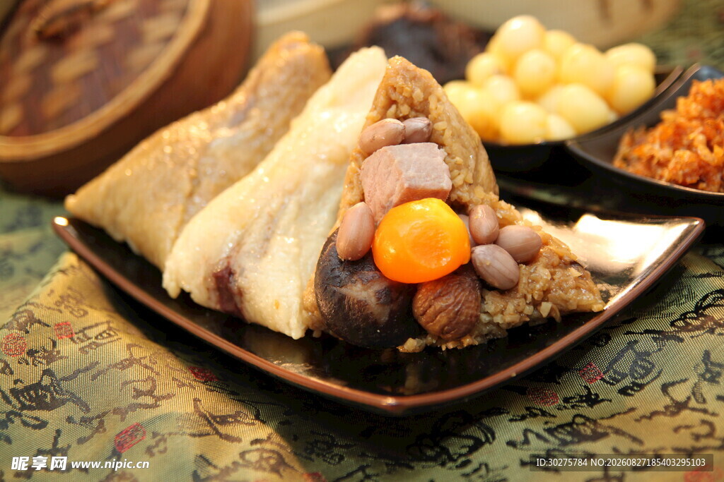 美味传统粽馅料丰富诱人