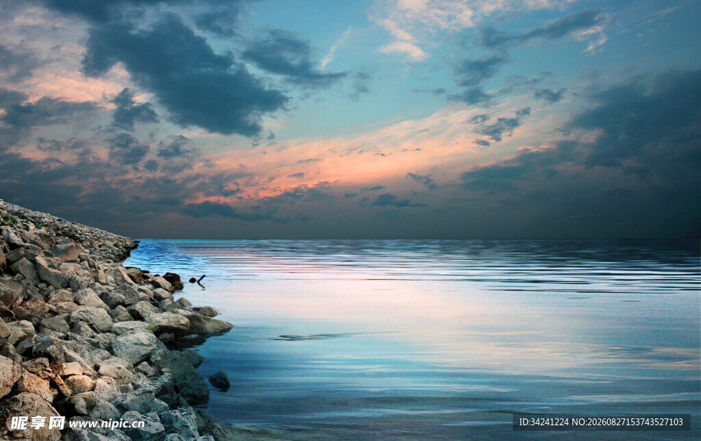 海边黄昏景致