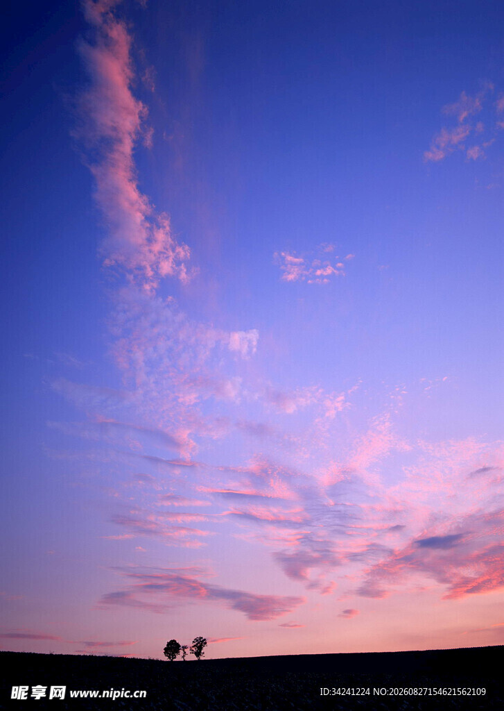 日落时分的美丽天空景象