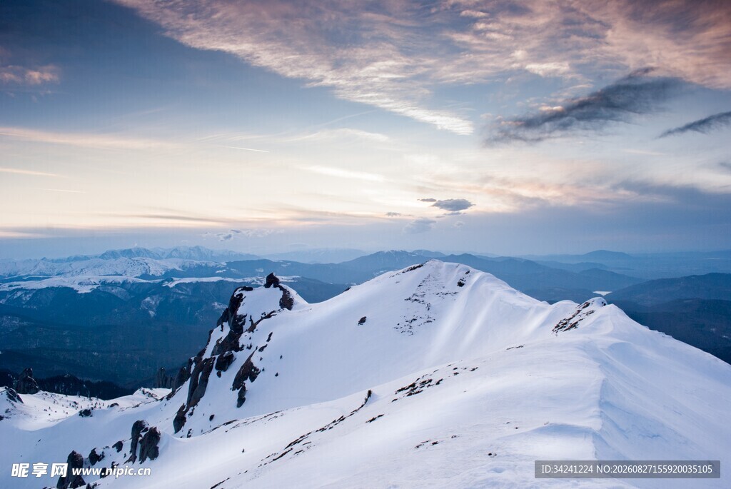雪山壮丽风光