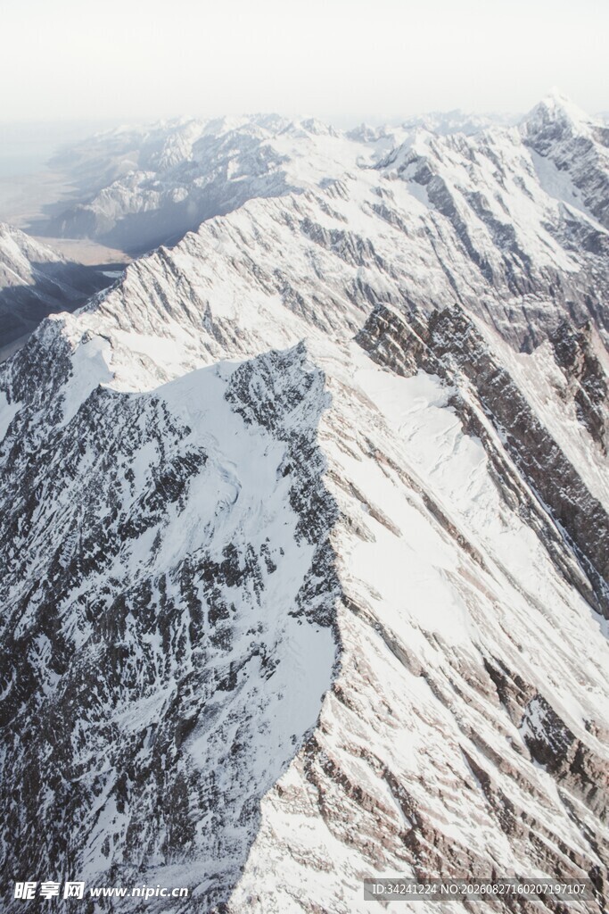 壮丽雪山景观