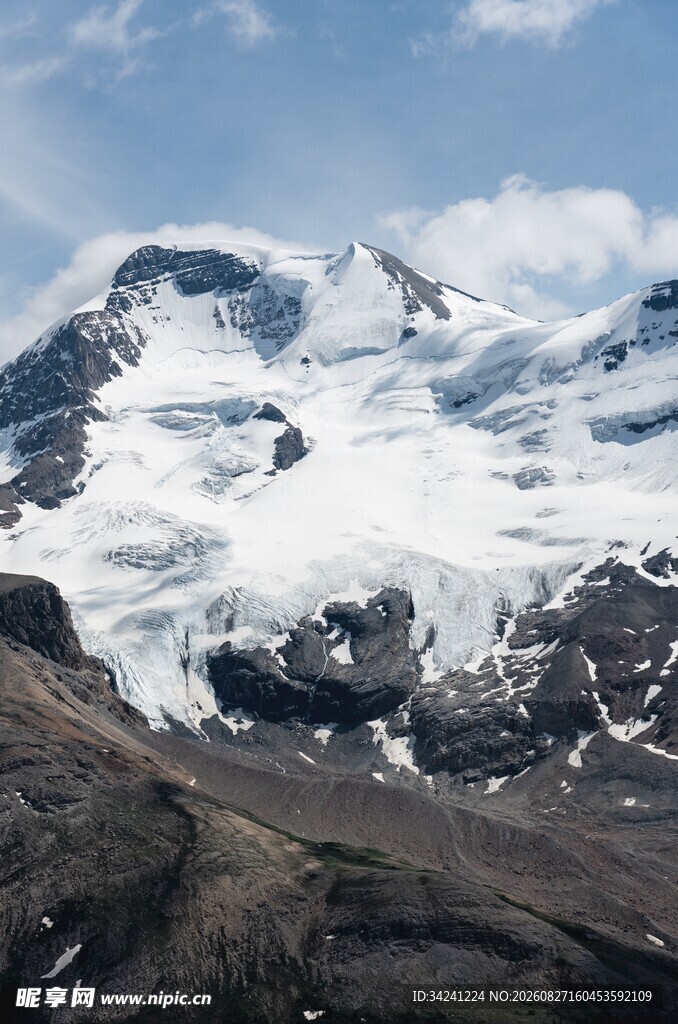 壮丽雪山景观