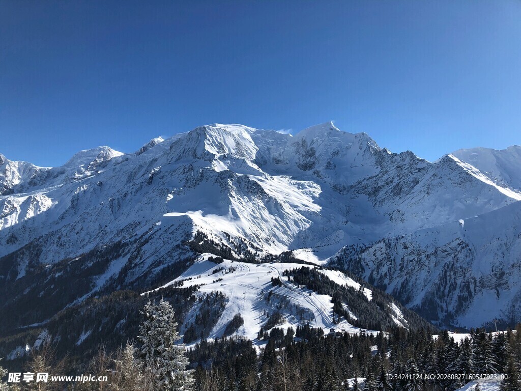 壮丽雪山美景