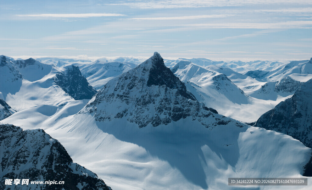 壮丽雪山景观