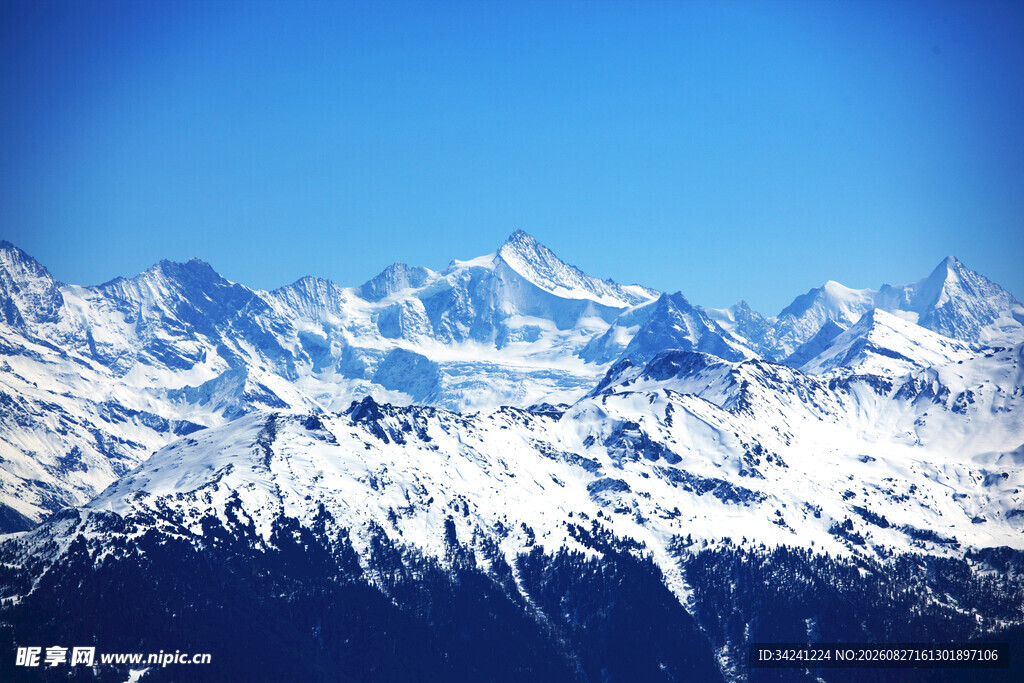 壮丽雪山风景