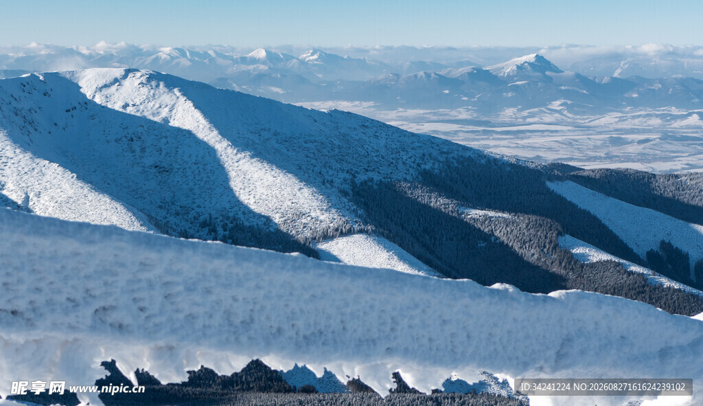 壮丽雪山风景