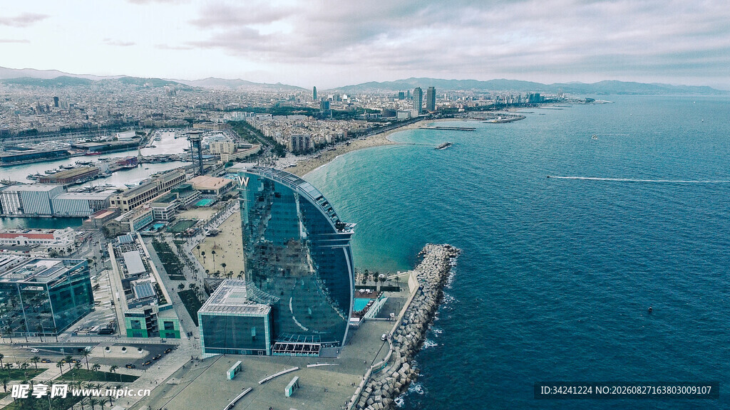 巴塞罗那海滨城市鸟瞰图