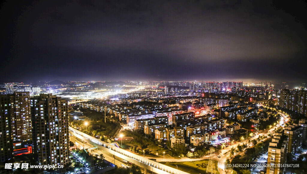 城市璀璨夜景俯瞰图